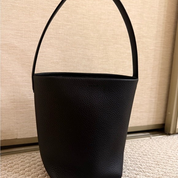 ❌SOLD❌ Row NS Small Park Tote Bag - Picture 2 of 9